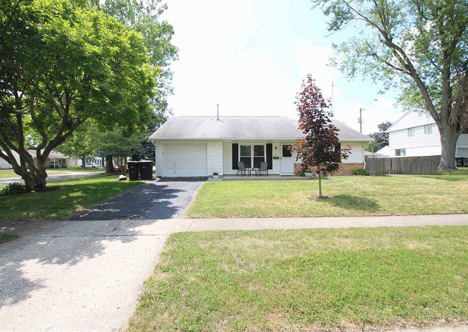 1st image of 10 Kenosha Ct