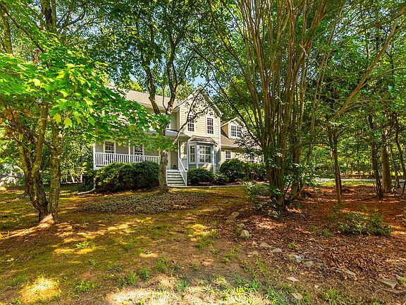 3rd image of 2032 Bayleaf Dr