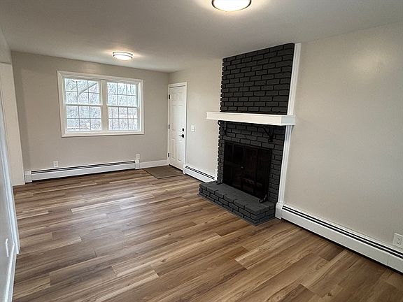 4th image of 52 Bushee Rd