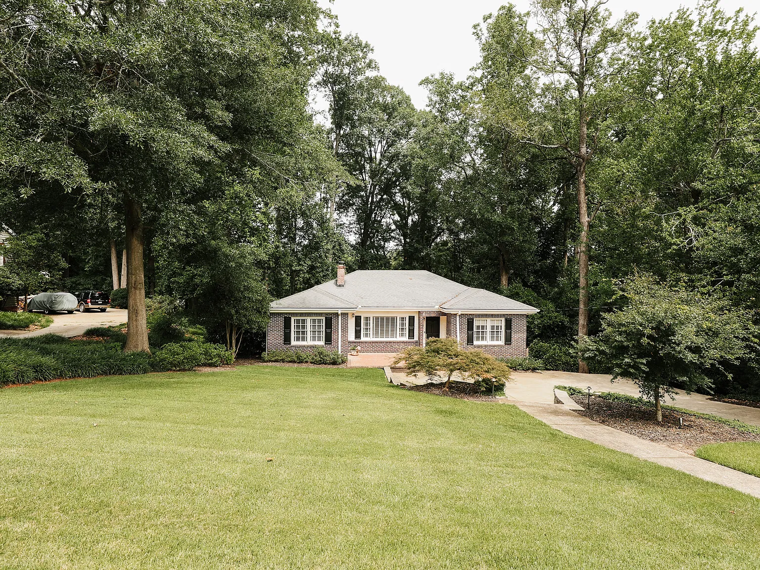 E Tallulah Dr, Greenville — Photo 2