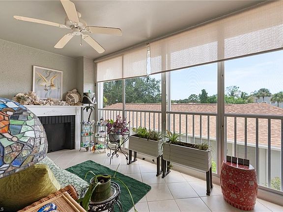 2nd image of 26160 Clarkston DR #201