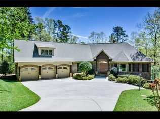 114 Pointe Harbor Dr, Seneca, SC 29672