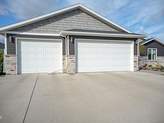 4th image of 3700 Stacy Dr