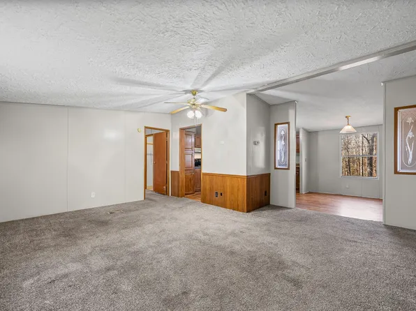 1105 Valley View Rd, Ashland City, TN 37015