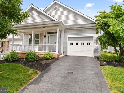 424 Haymarket Ln, Lititz, PA, 17543