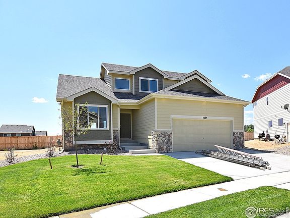 2nd image of 484 Mount Belford Dr