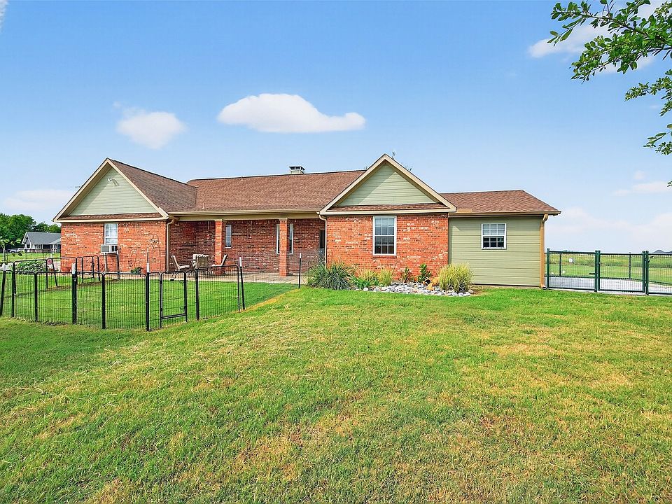 1st image of 551 Massey Rd