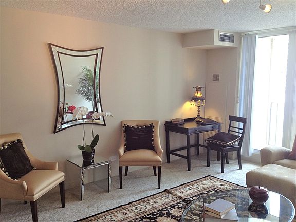3rd image of 200 N Dearborn St Unit 2007