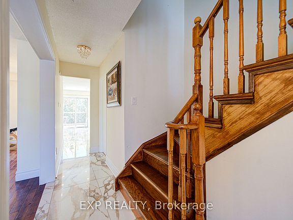 3rd image of 3824 Allcroft Rd