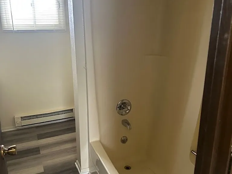 1502 Ernest Ave — Photo 9