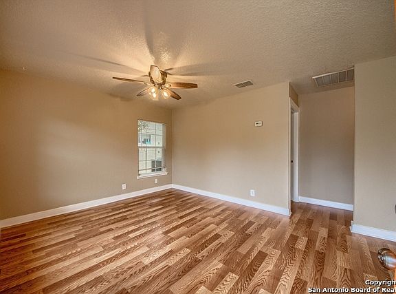 4th image of 1722 Montview