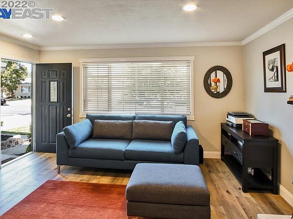 5th image of 6816 Cedar Ln