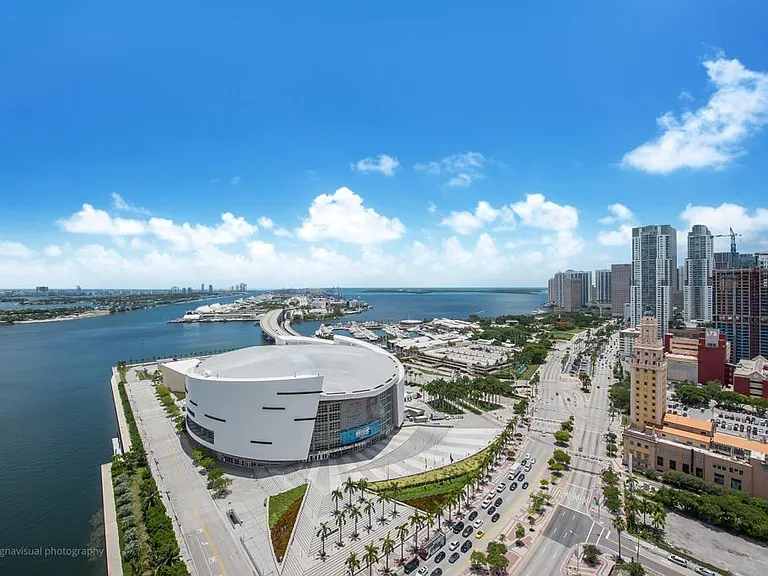888 Biscayne Blvd #2905 — Photo 12
