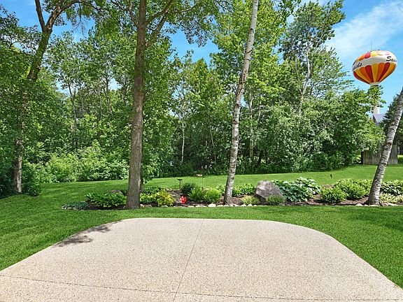 4th image of 1007 Arbor Way