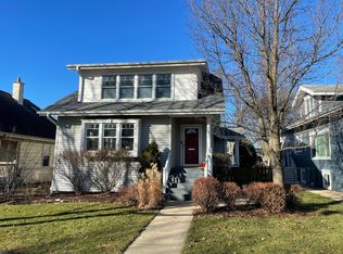 324 S Knight Ave, Park Ridge, IL 60068