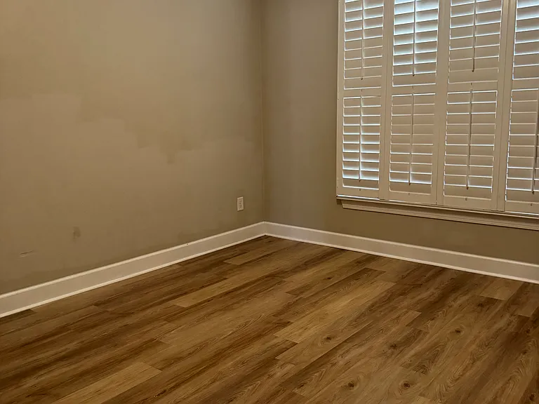 1100 Paddock Park Cir — Photo 21
