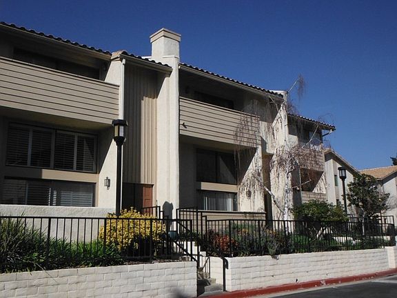 2nd image of 26343 W Bravo Ln