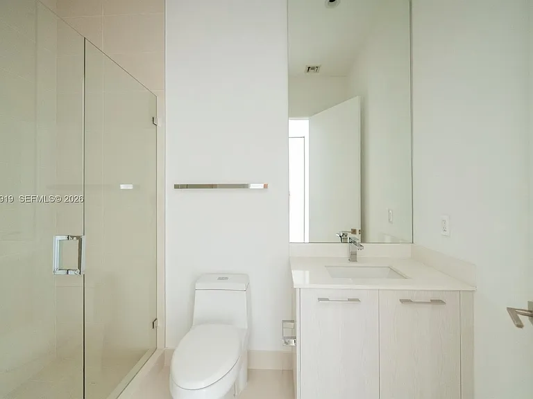 45 SW 9th St #4906 — Photo 31