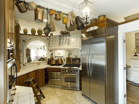 4th image of 34 Gramercy Park E #Apt