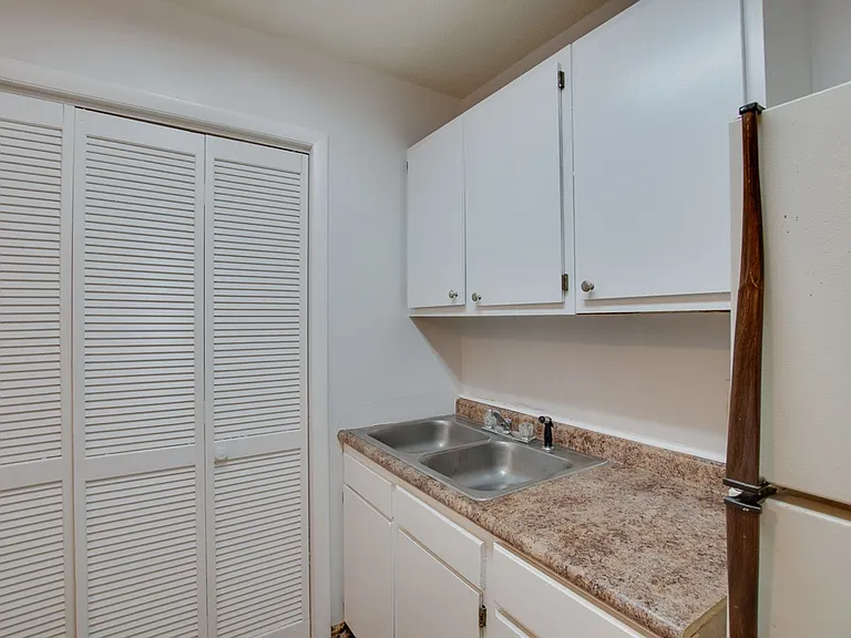 4906 Cotton Row NW — Photo 7