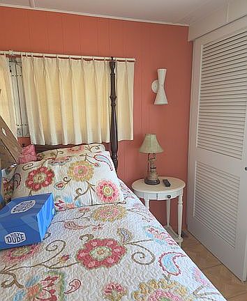 3rd image of 219 Merry Ln