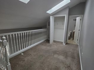 26 Library St #2C, Williamstown, NJ 08094