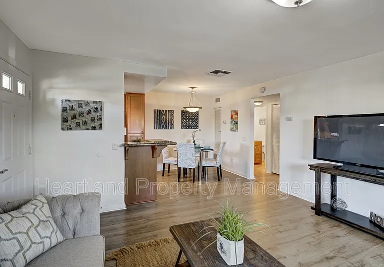 495 San Pasqual Valley Rd #150 — Photo 3