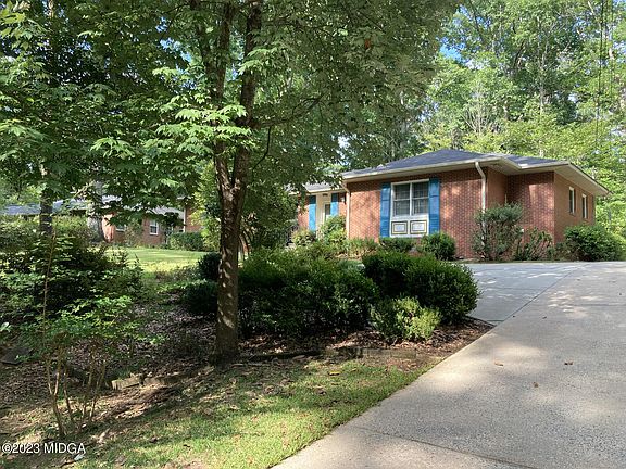 2nd image of 133 Ten Knolls Dr