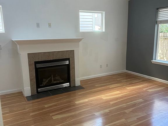 5th image of 13806 NE 62nd St