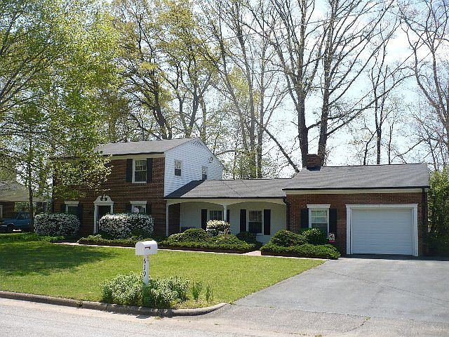 1st image of 619 Tamworth Dr