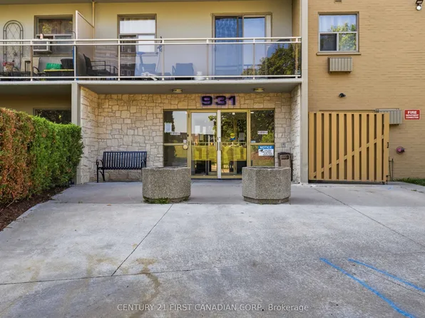 931 Wonderland Rd S #707, London, ON N6K 2X6