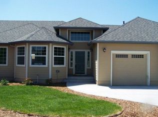 1904 Alice Dr, Penngrove, CA 94951