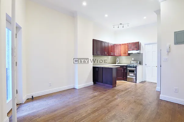 Rented by City Wide Apartments | media 2