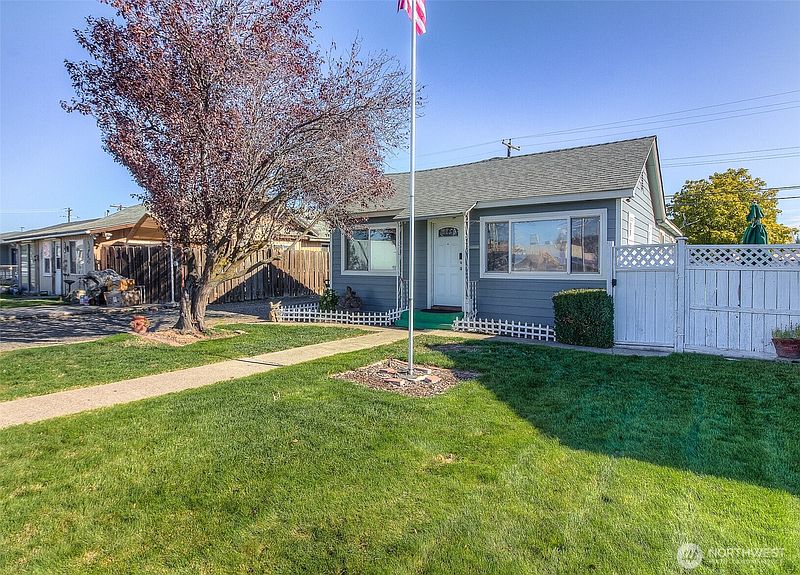 2nd image of 3209 S 2nd Street