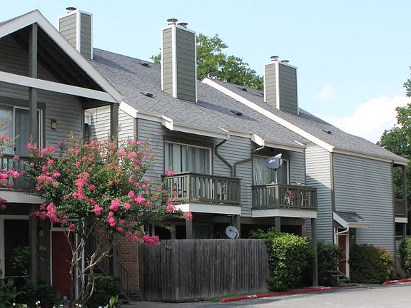 5th image of 9449 Briar Forest Dr APT 2403
