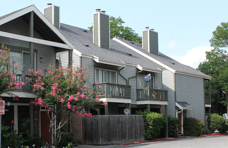 Woodlake on the Bayou Apartments — Photo 19