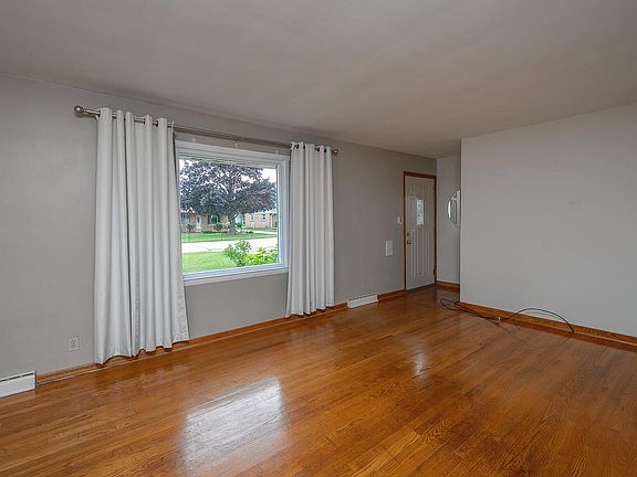 4th image of 4423 S 61st STREET