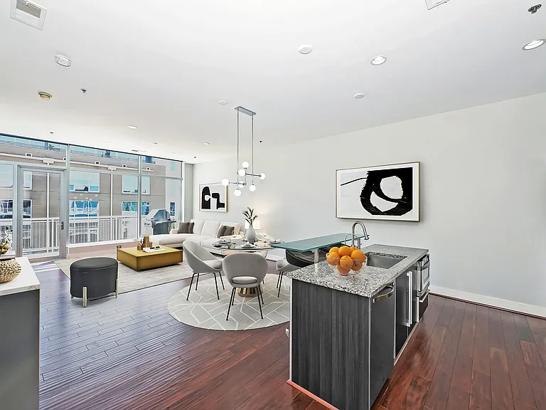 1100 Metropolitan Ave #405 — Photo 3