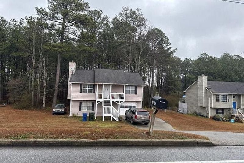 1st image of 2830 Highpoint Rd