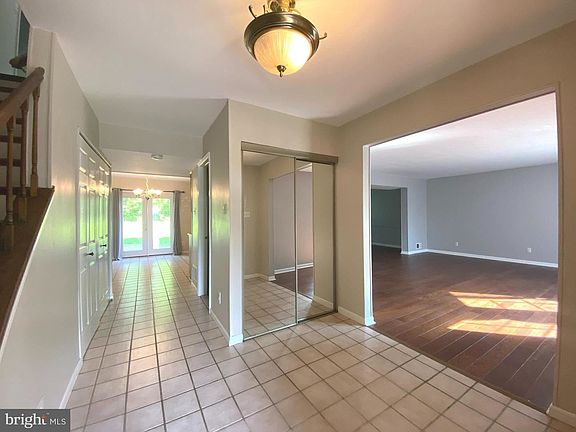 4th image of 199 Liberty Dr