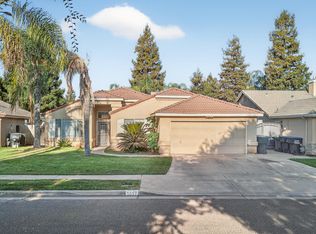 1517 N Rio Vista Ct, Visalia, CA 93292