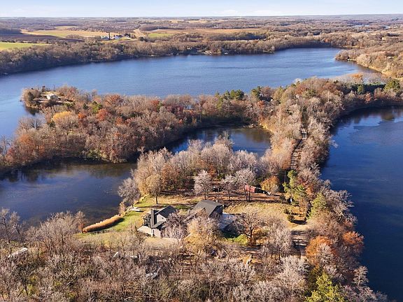 2nd image of 16927 Fisher Rd