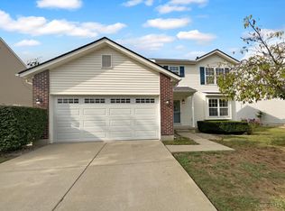 6107 Driftwood Ct, Maineville, OH 45039