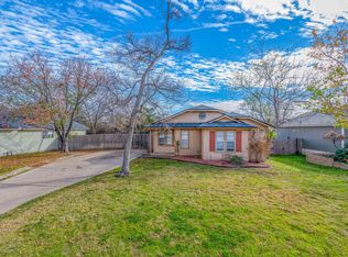 3206 Chapel Ct, Bryan, TX 77803