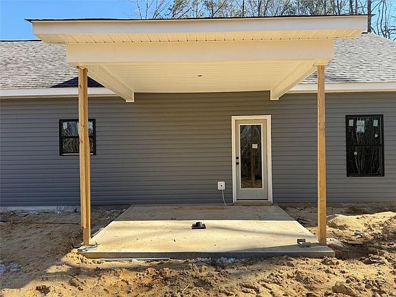 5th image of 342 Dandy Rd