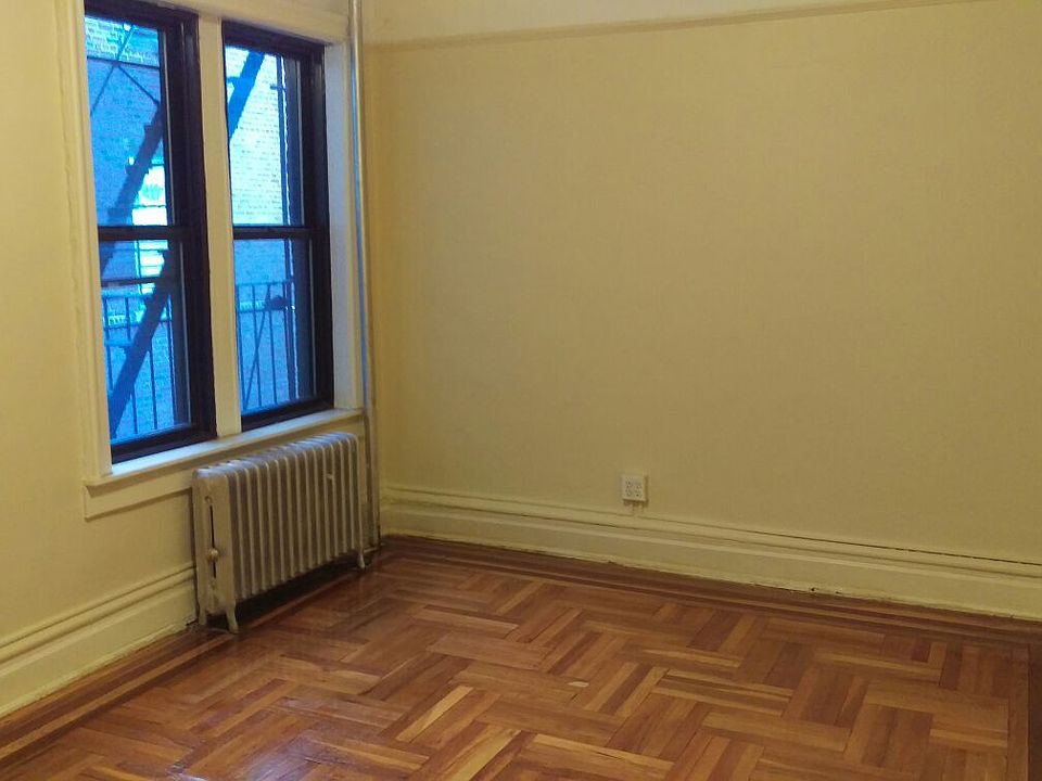 2nd image of 1745 E 8th St APT C9