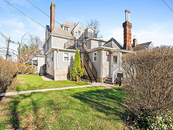 4th image of 29 Wiggins St