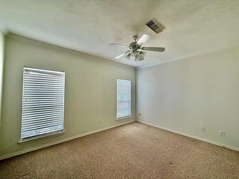 2806 Briarhurst Park — Photo 21