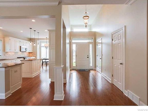 4th image of 54 Beckford Ct