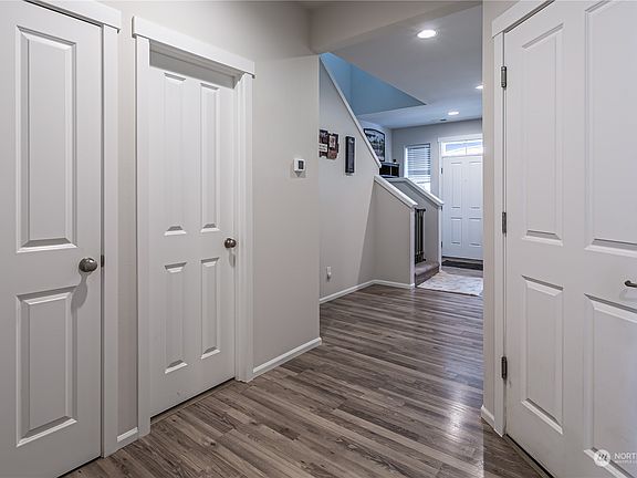 4th image of 10568 191st St E